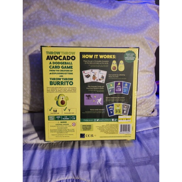 Throw Throw Avocado Game by Exploding Kittens - Picture 3 of 4